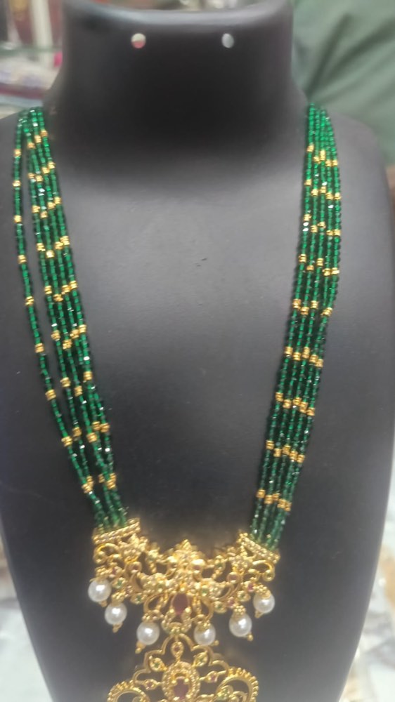 Crystal Chain — Design 05
