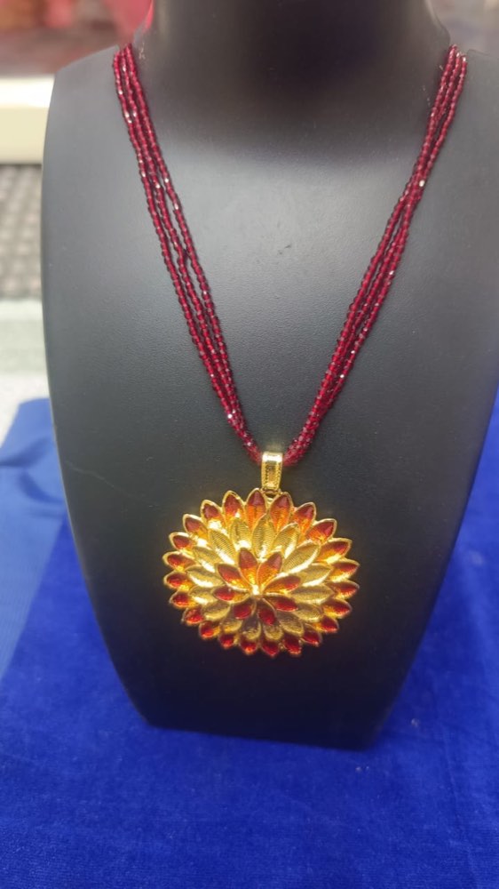 Crystal Chain — Design 06