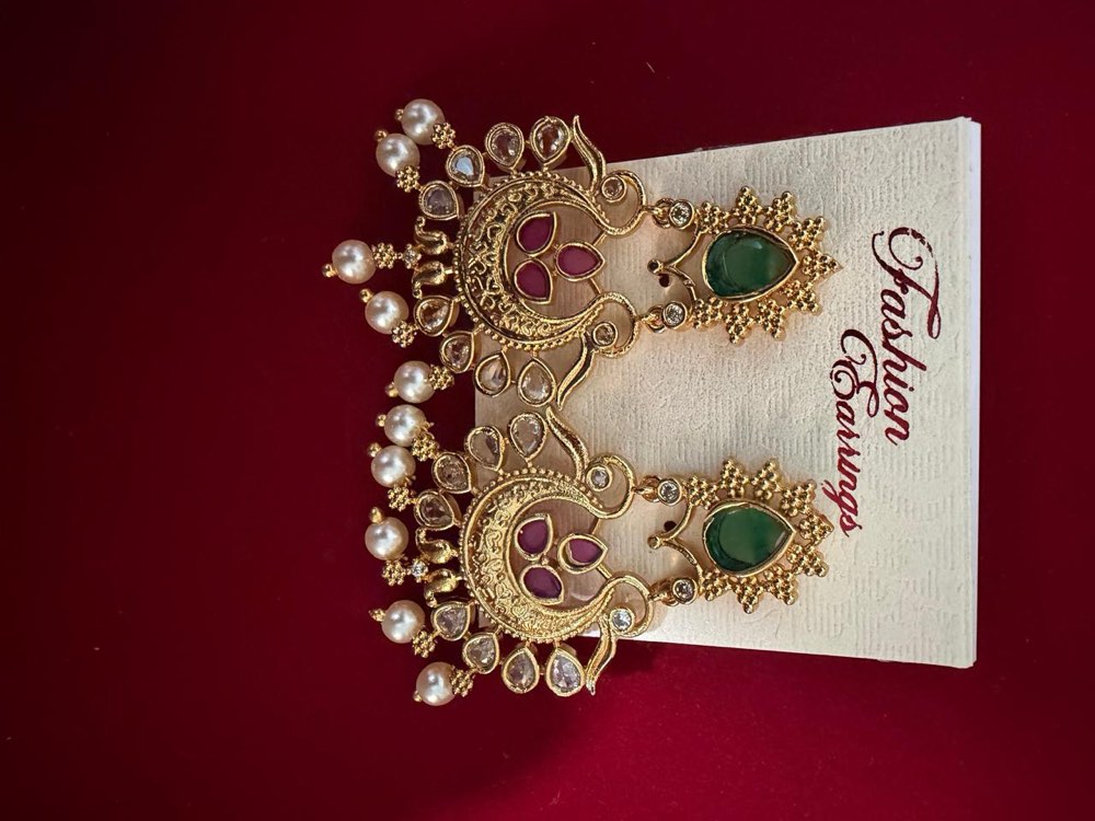 Earrings — Design 05