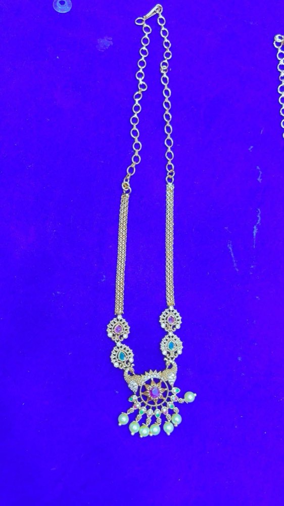 Necklace — Design 09